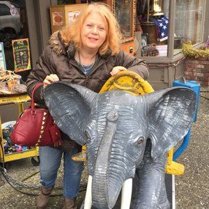 Meet your Posher, Beverly